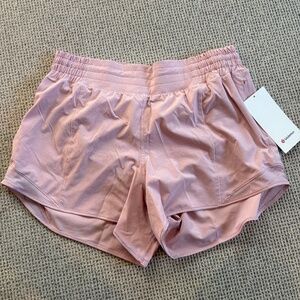 Lululemon Women's Hotty Hot Short 4in